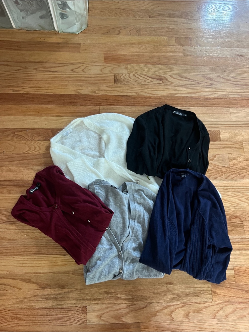 Sweater bundle - Picture 3 of 3